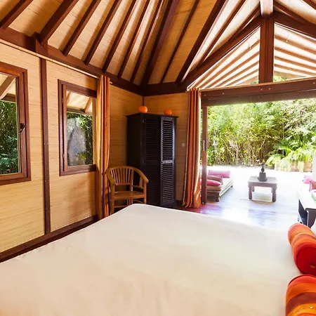 Domaine Les Mesanges 3* Ґассен