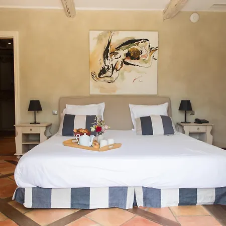 Гостьовий будинок Domaine Les Mesanges 3*
