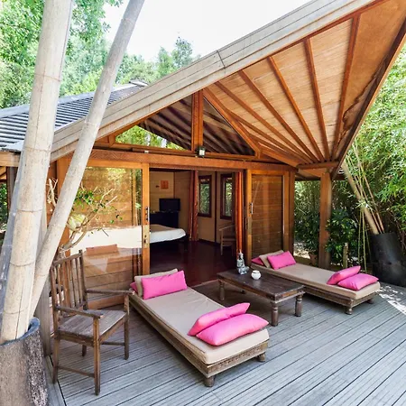 게스트하우스 Domaine Les Mesanges 3*