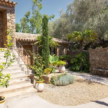 Domaine Les Mesanges 3*