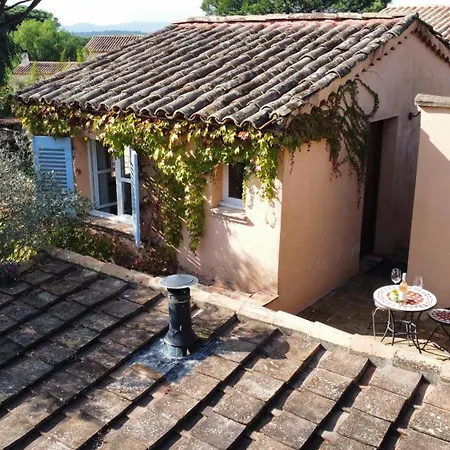 Domaine Les Mesanges 게스트하우스